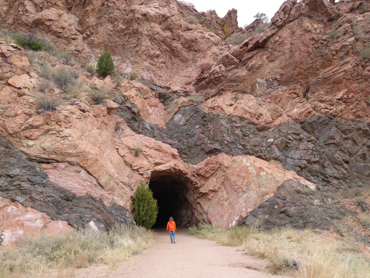 Hike We Like Tunnel Drive Trail 5280