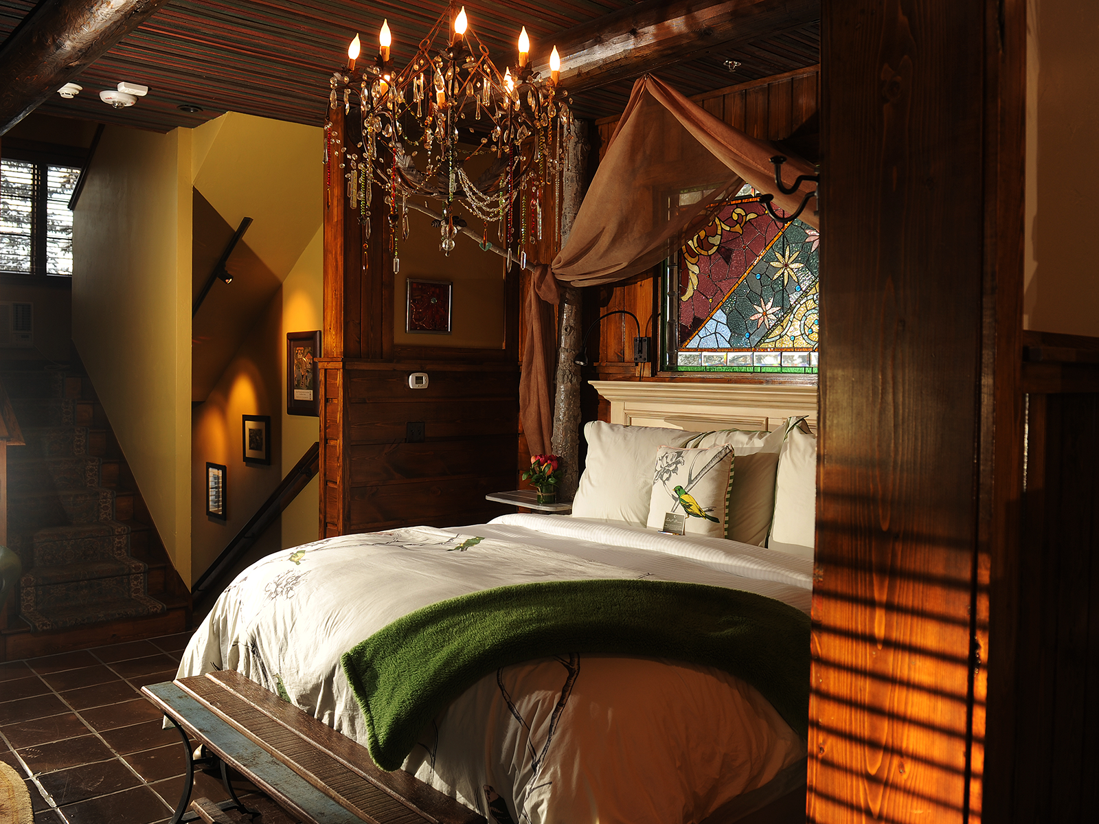 The Treehouse at Highland Haven Creekside Inn.