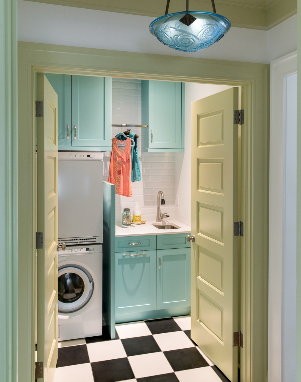 Valas laundry room