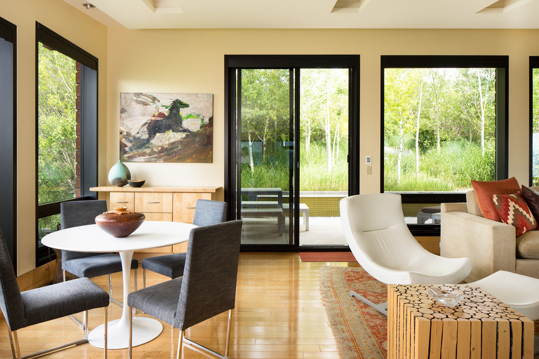 grand outlook dining