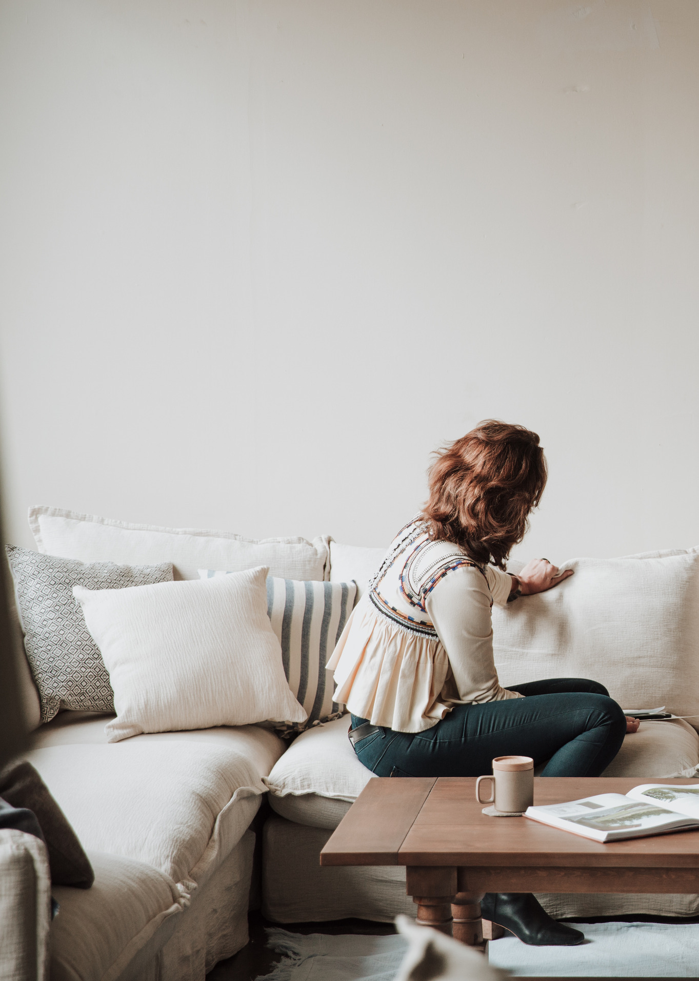 sixpenny neva sectional