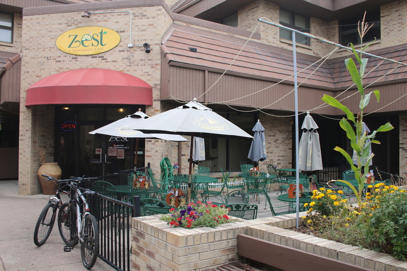 A Foodie's Guide to Eating Around Lakewood