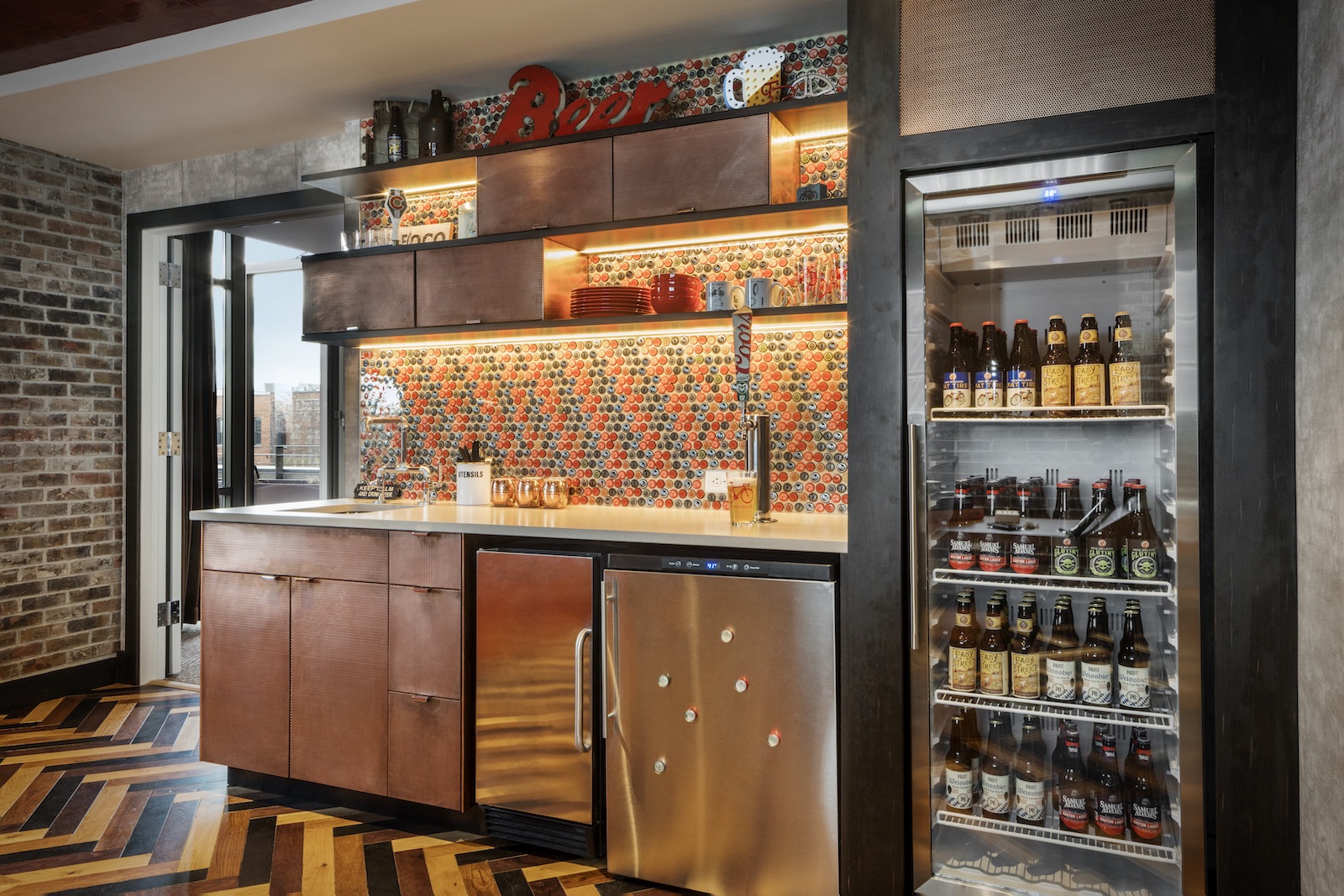 beer fridge elizabeth hotel