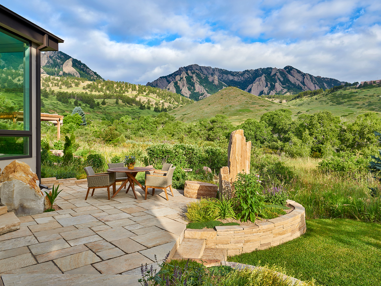 Upgrading Your Patio This Spring? Take Cues From These 5 Outdoor Oases ...
