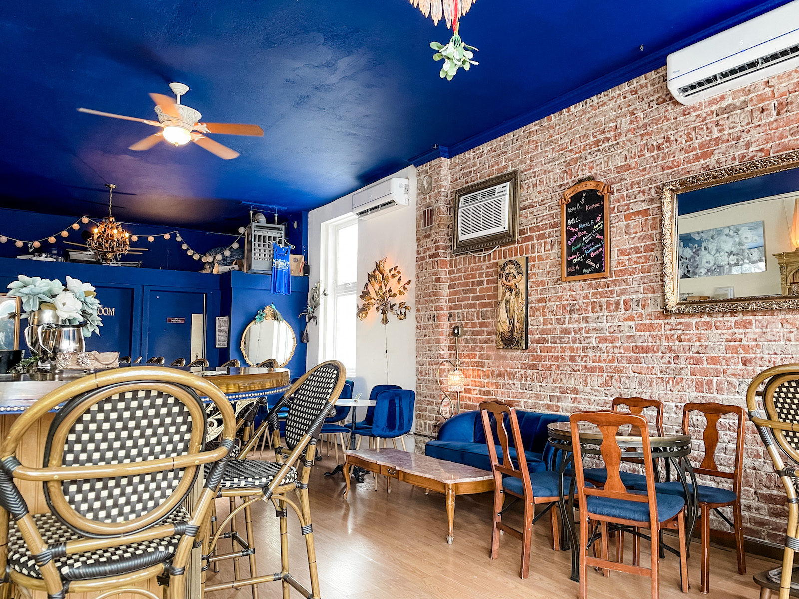 19 of Denver’s Best Wine Bars 5280