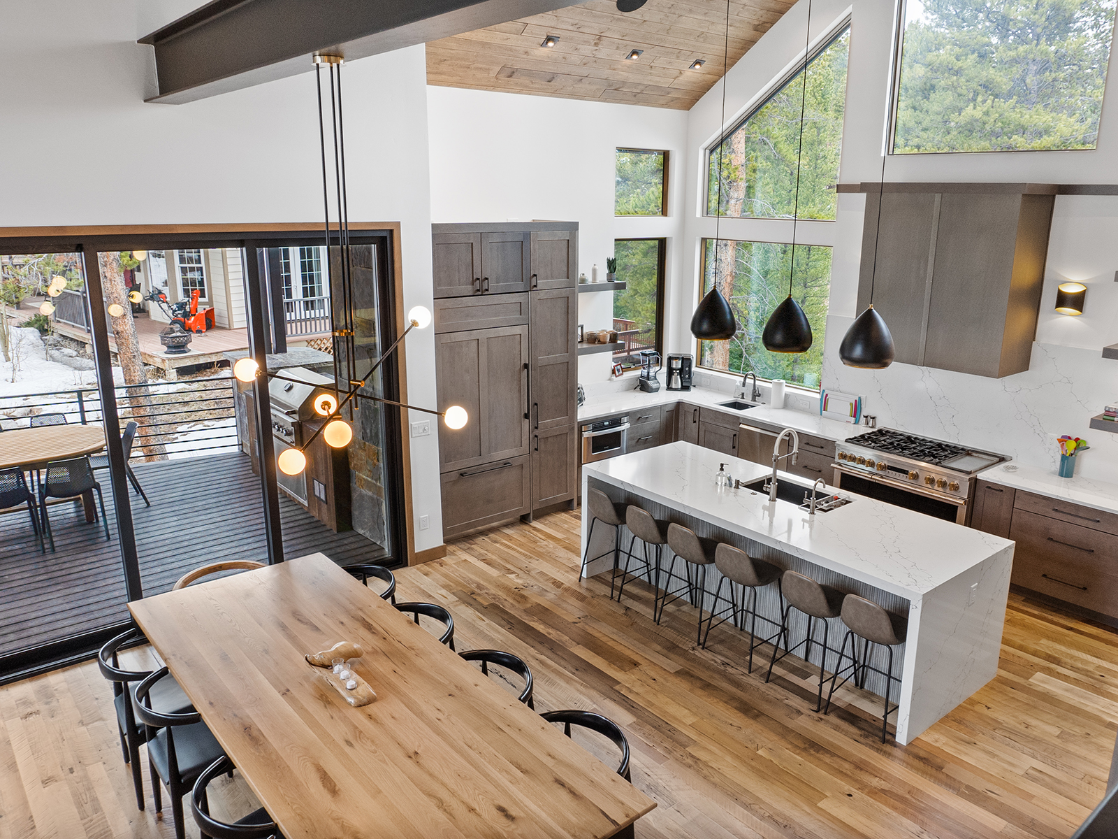 Kitchen and dining area