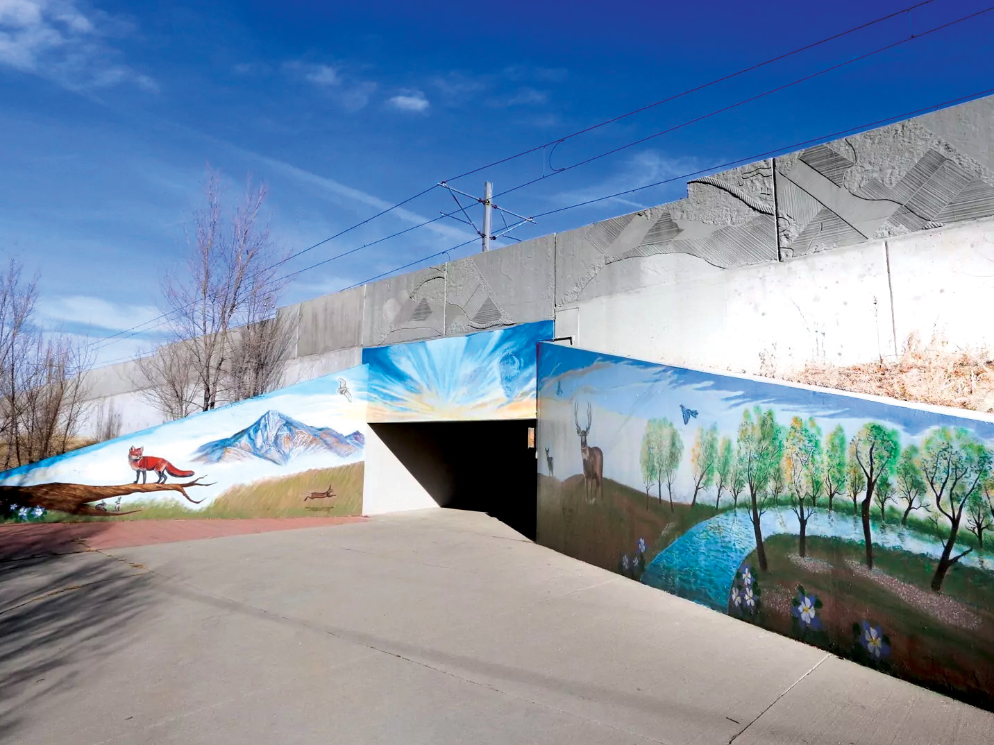 The “High Line Sunrise” painting at Mile 38 of the High Line Canal