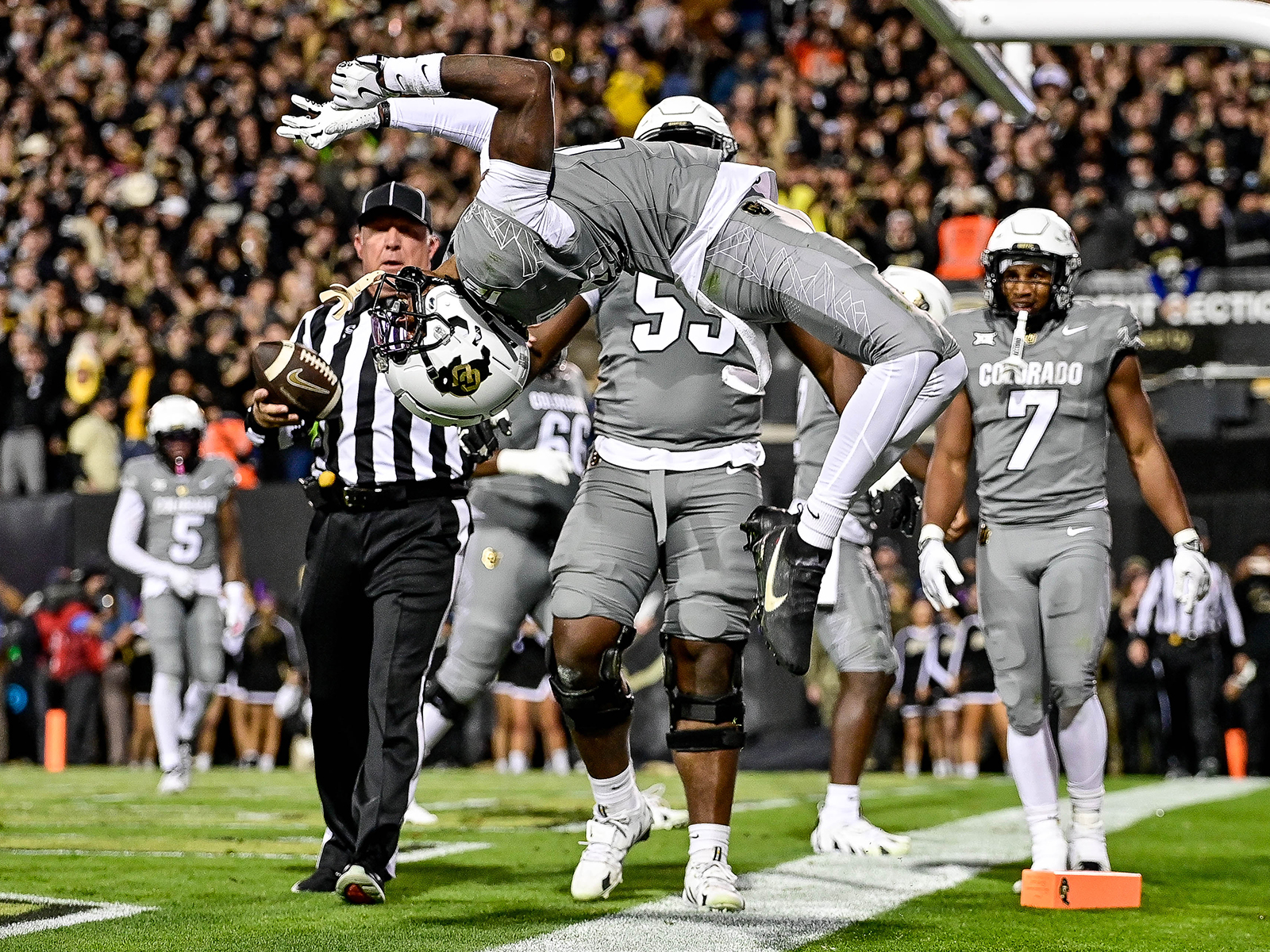 Travis Hunter backflips in the endzone at Folsom Field