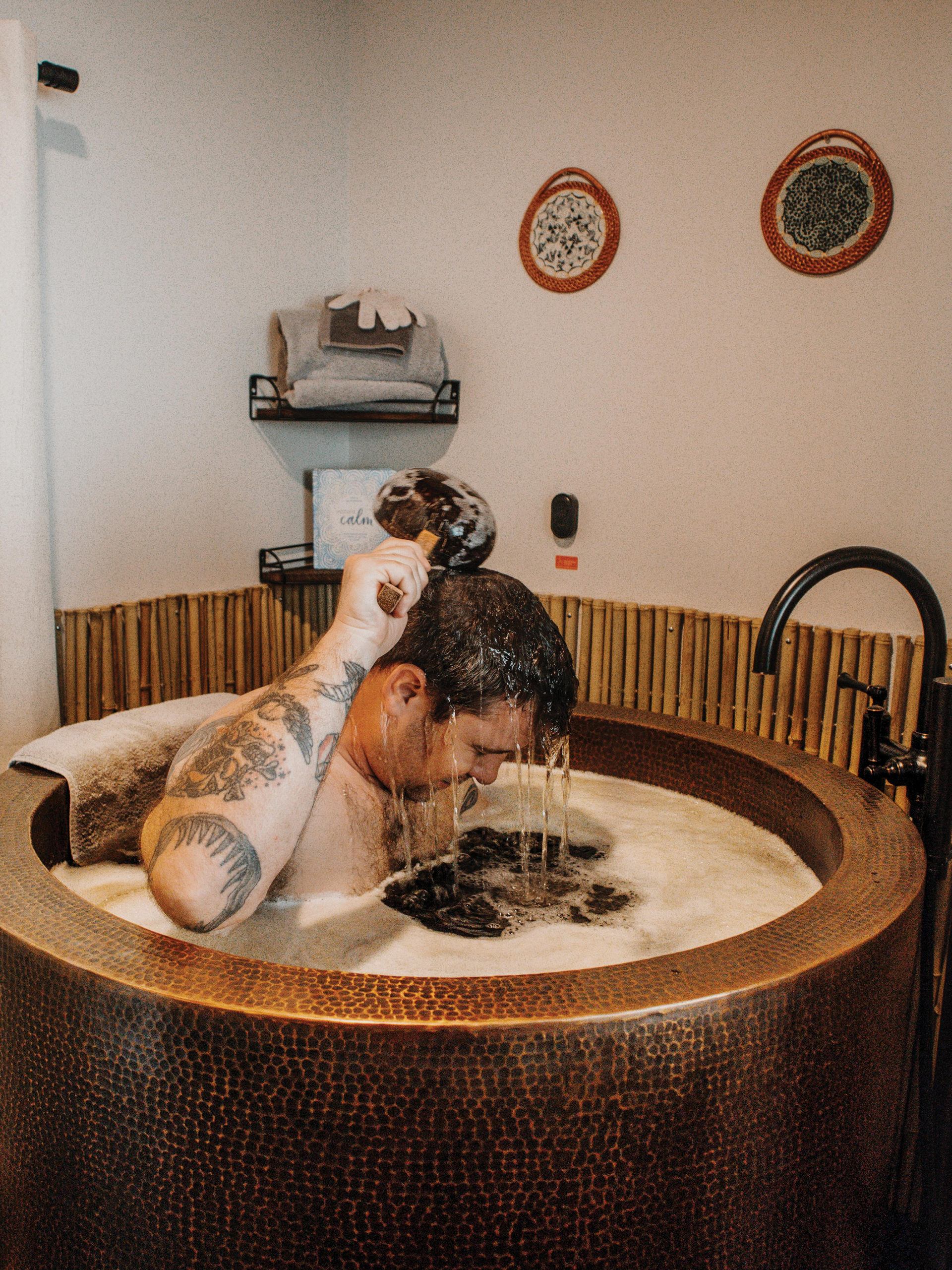 The copper tub at Sapa Spa and Wellness