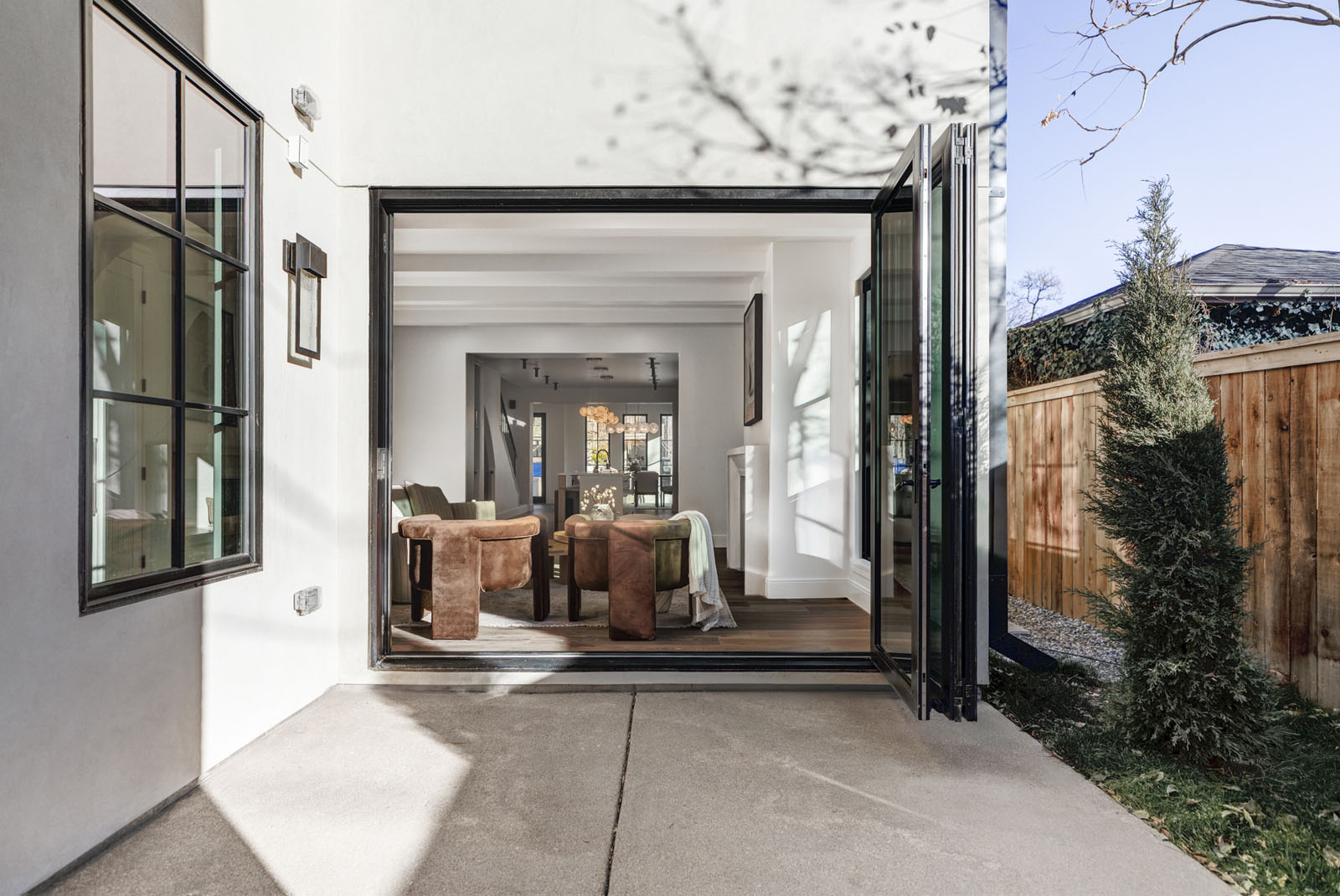 Accordion door leading to patio