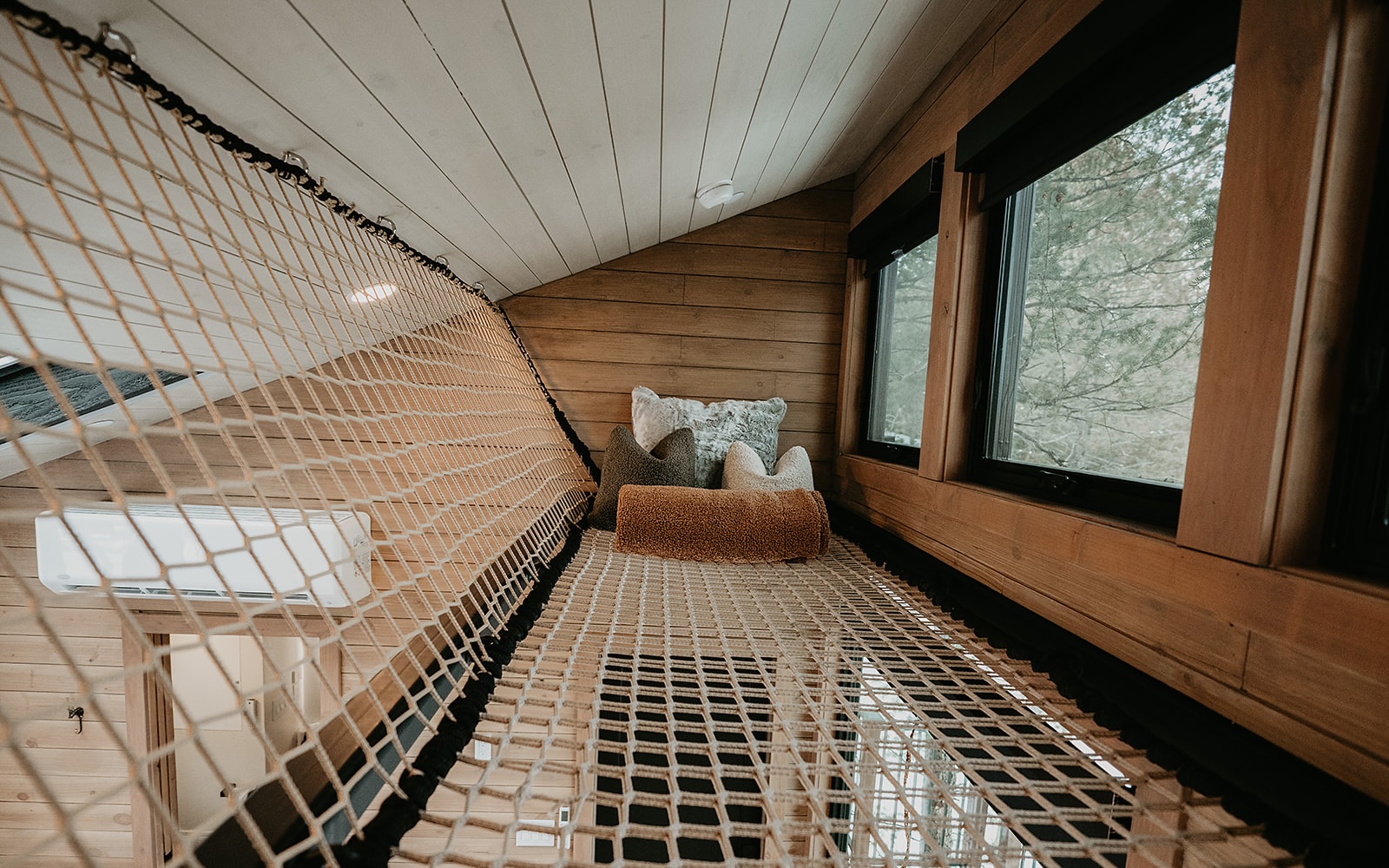 An elevated net with windows