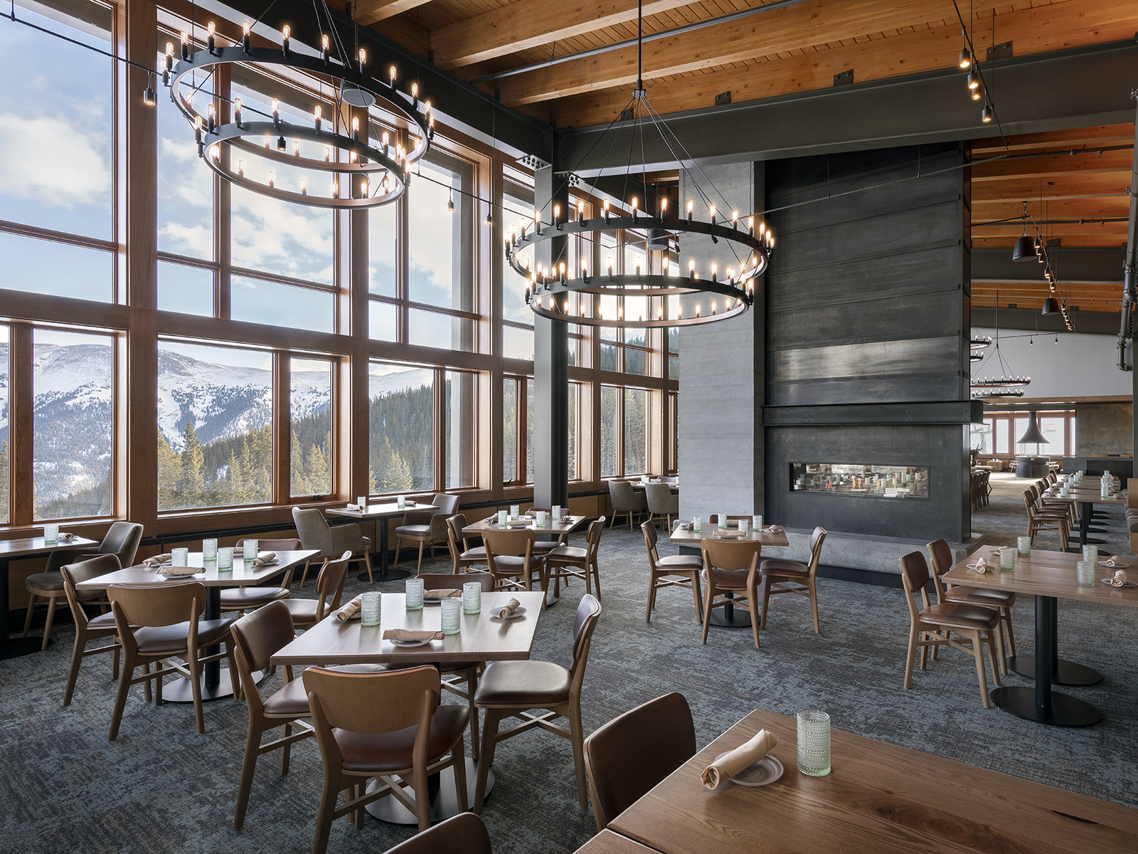 Forage & Feast dining room at Copper Mountain