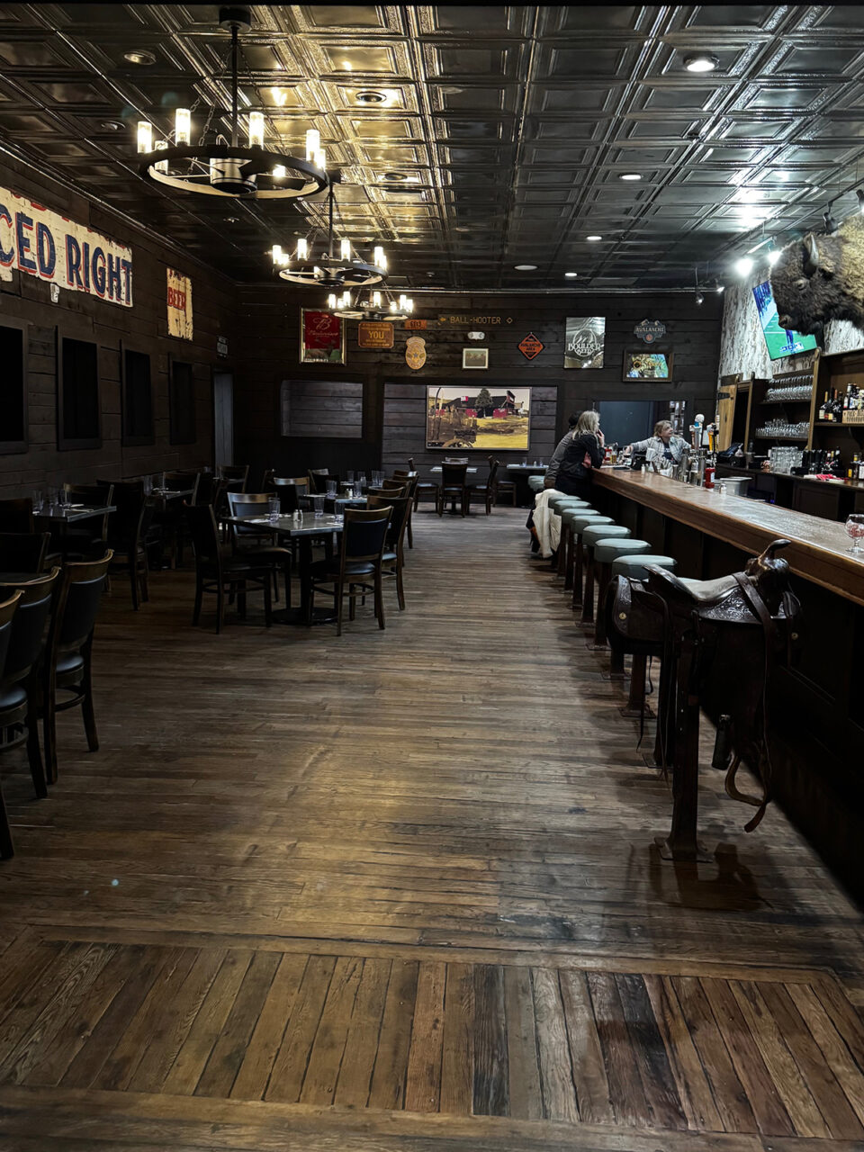 The bar at Old Dillon Inn