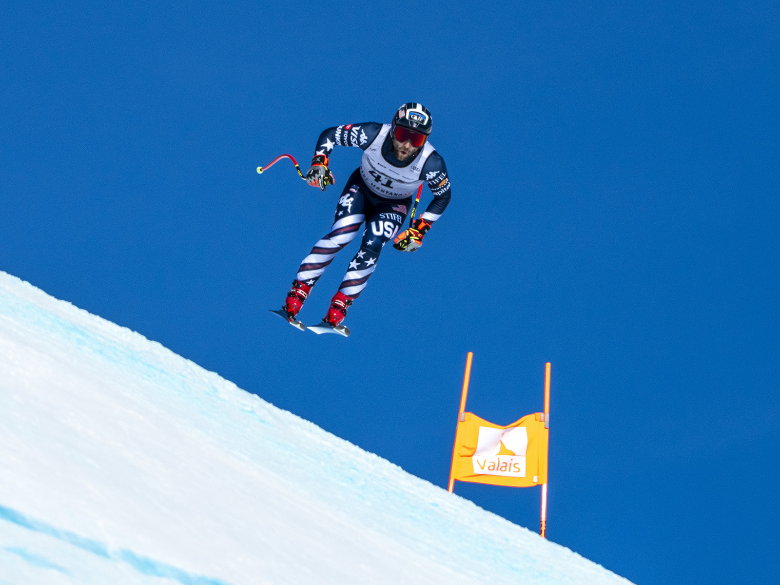 Kyle Negomir in a downhill ski race