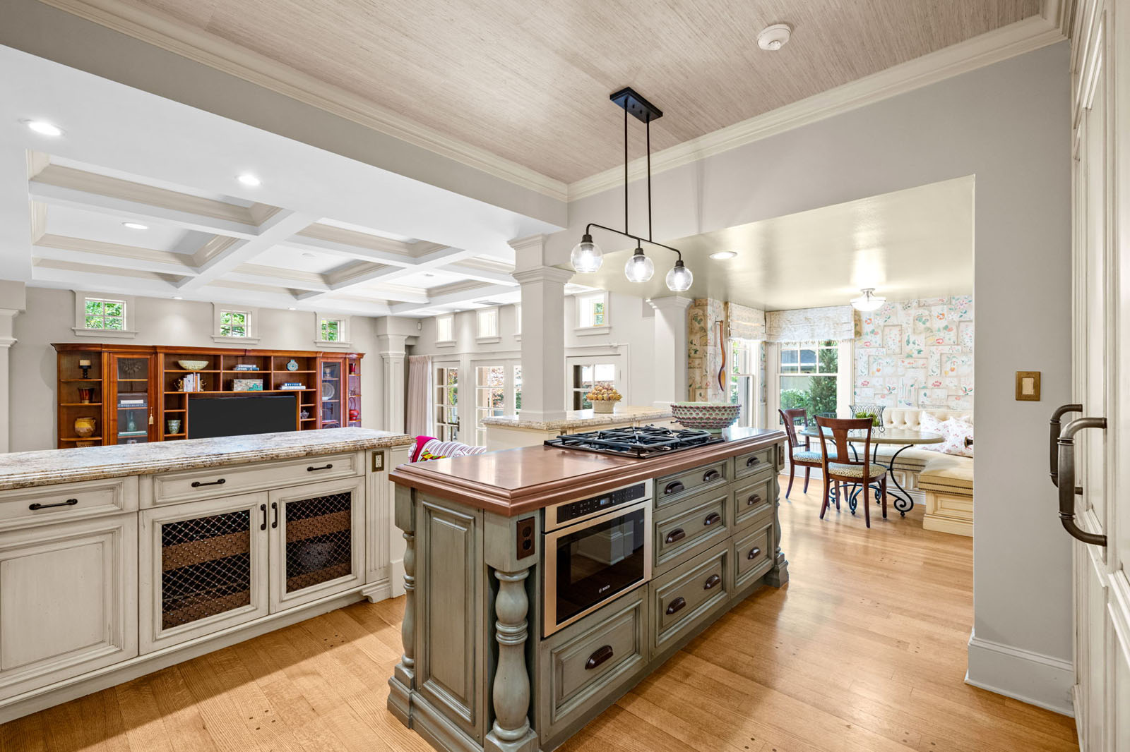 Kitchen with a large island